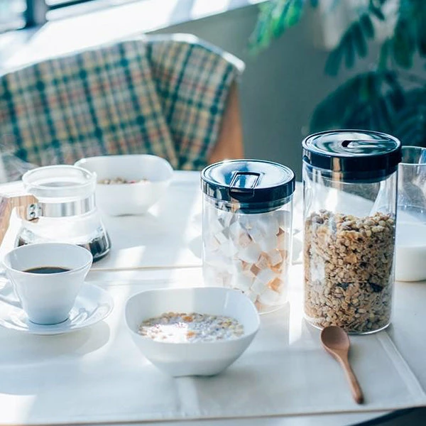 Hario Bean Storage - Black 4 Hario Bean Storage - Black